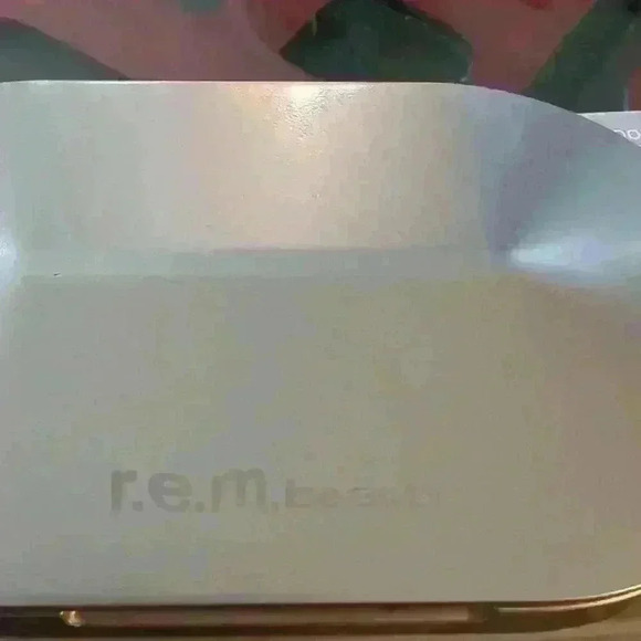 R.E.M.beauty Principessa Eyeshadow Palette in Midnight Shadows - Picture 10 of 11